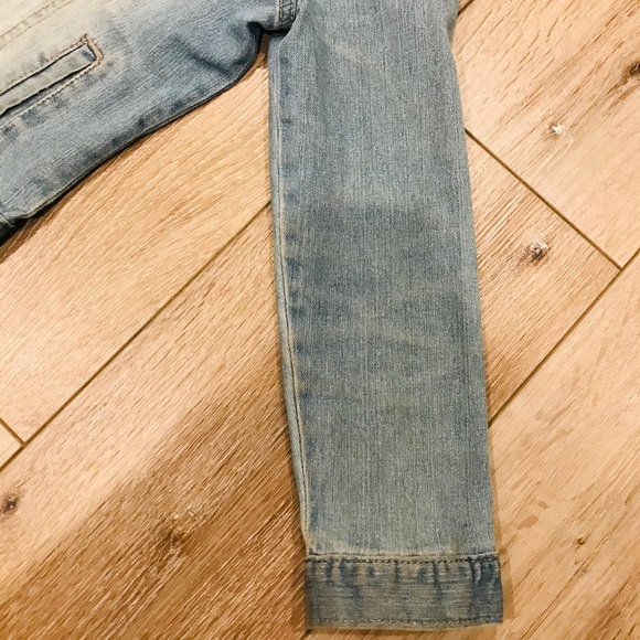 Brand New! Super comfortable! - Picture 3 of 5